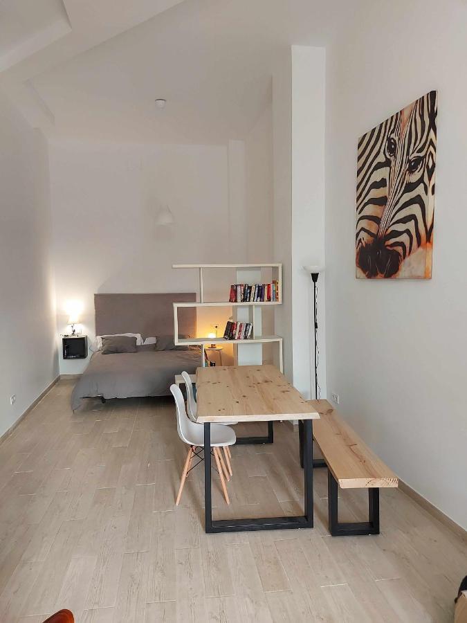 Apartment Claveles By Lets