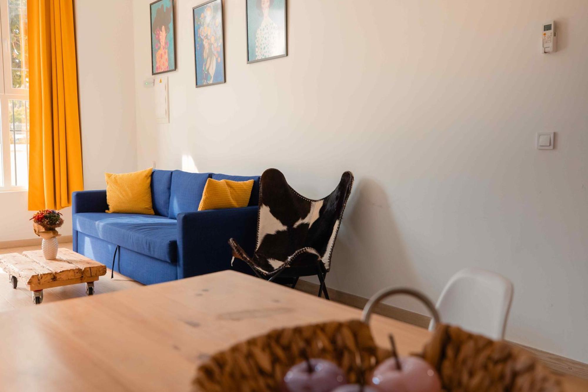 Claveles By Lets Apartment